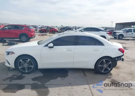 2019 Mercedes-Benz A 220 из США, поврежденный, VIN WDD3G4EB9KW014513